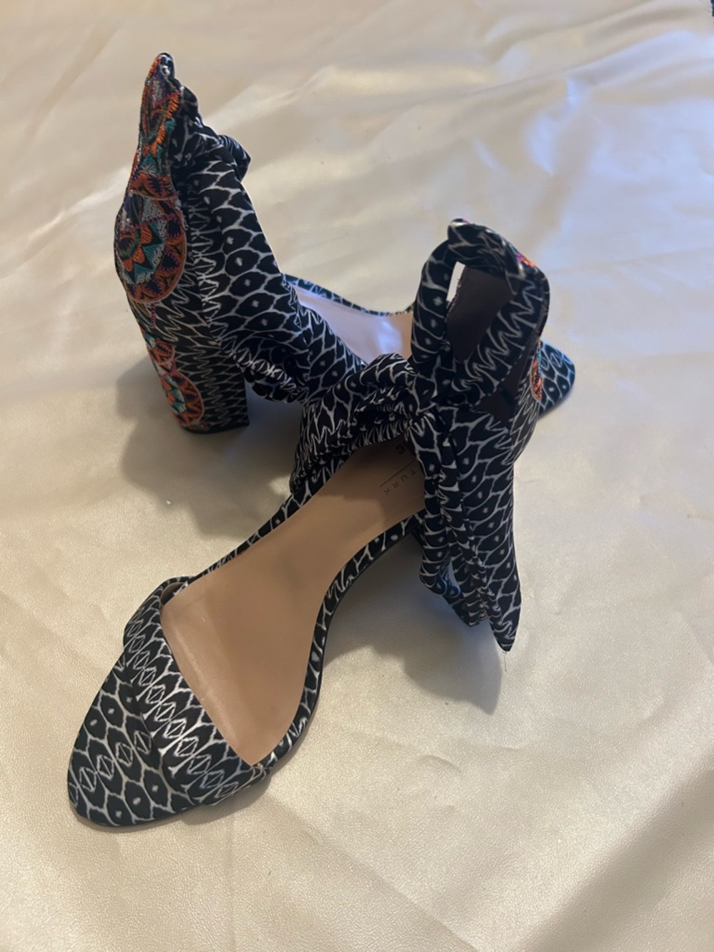 Trina Turk Black Printed Ankle-Tie Block Heels with Multicolor Embroidery